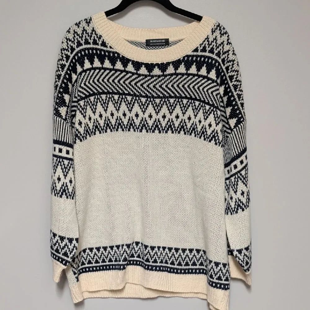 BloomChic Geometric Knit Sweater in Cream and Black